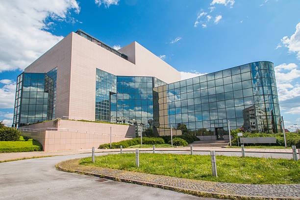 Comment interpréter les étiquettes énergie issues d’un DPE collectif à Paris ?